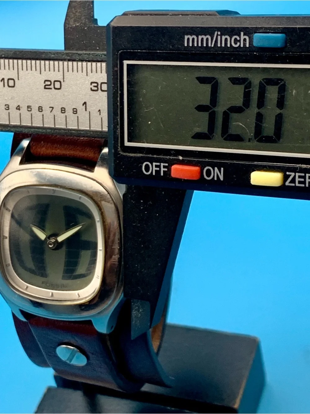 FOSSIL BIG TIC JR-8123 Women’s Vintage Ana-Dig Watch Bund Band Works New Batt